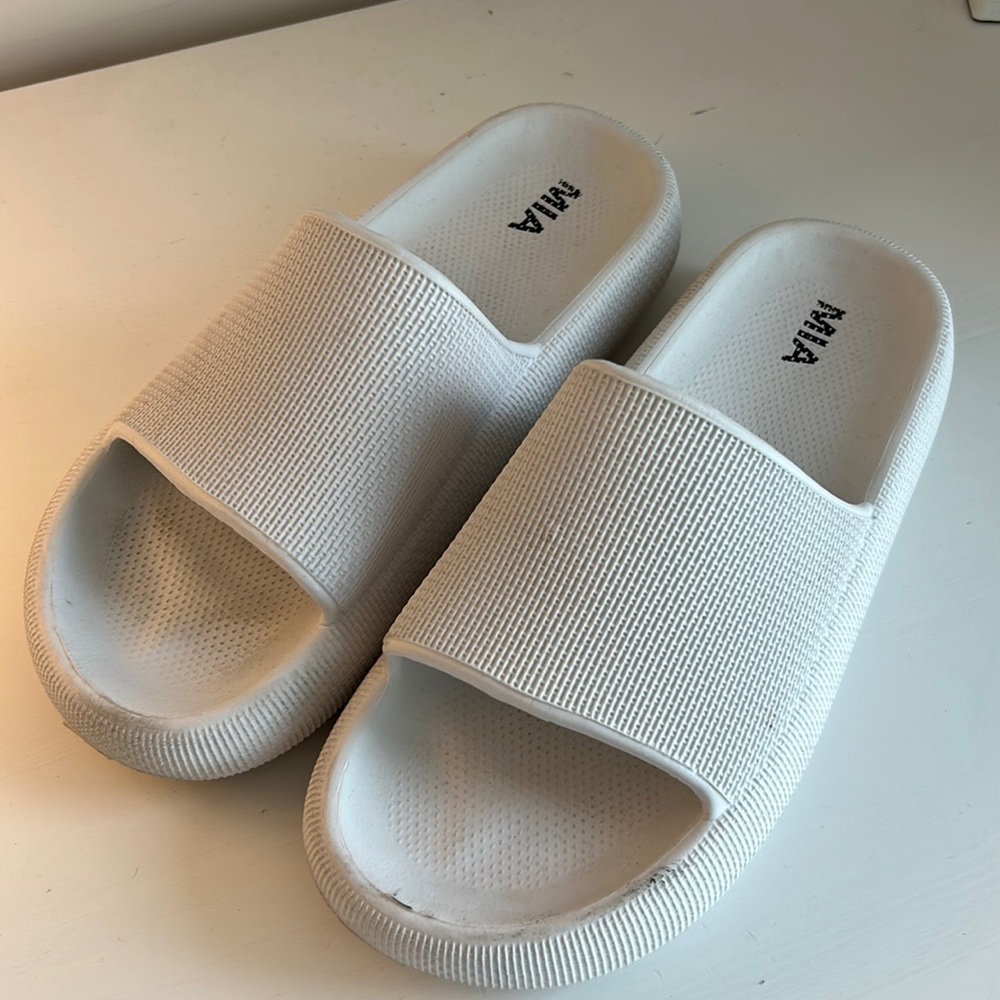 Cloud slides